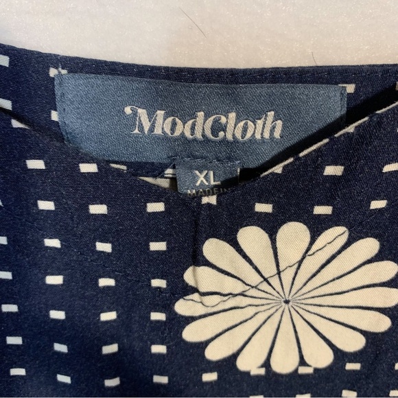 ModCloth Y2K Blue Daisy Babydoll Tank Top - Picture 7 of 8